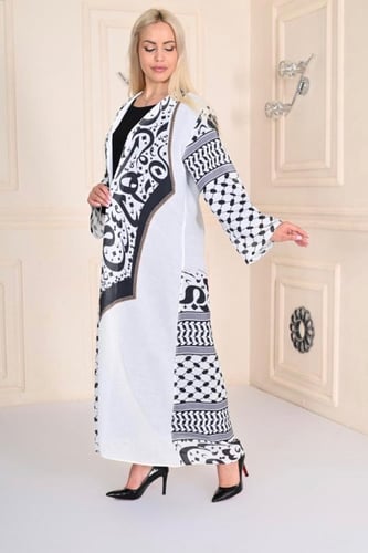 عباية + فستان قطن أسود تفصيل خاص بزخرفات عربية