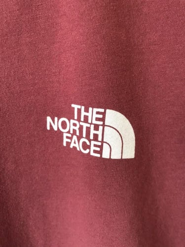 ذا نورث فيس تيشيرت