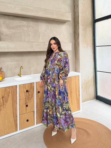 فستان بتصميم عصري