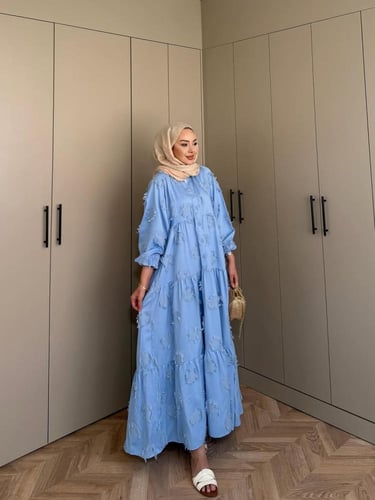 فستان بلون موضة السنة