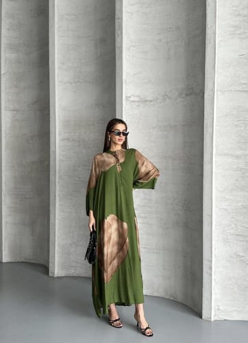 فستان أنيق بلمسة عصرية