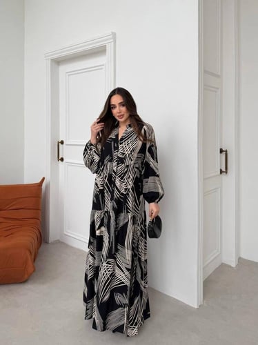 فستان بتصميم فخم وراقي