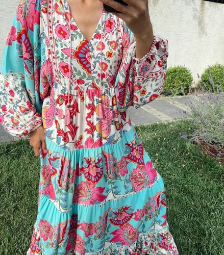 فستان الطويل المذهل بألوان رائعة!