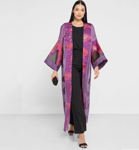 عباية بنفسجية جذابة مصنوعة من خامات عالية الجودة