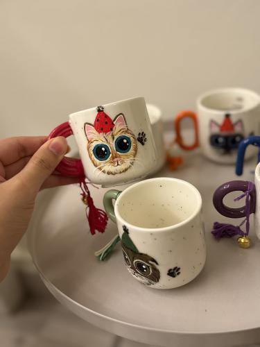 كوب مياو الاحتفال صغير