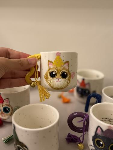 كوب مياو الاحتفال صغير