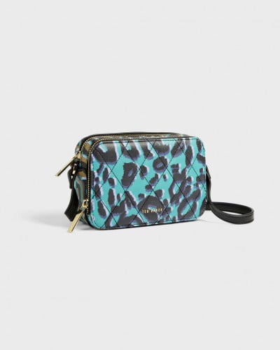 حقيبة تيد بيكر