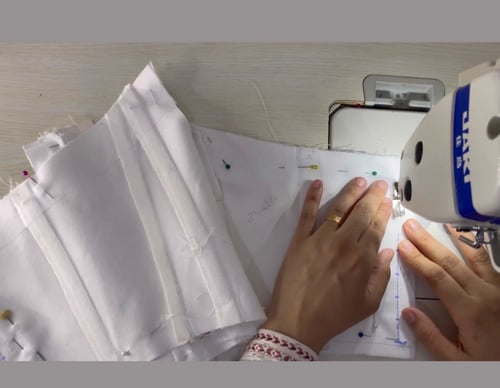 شرح خياطة الكورسيه بكب