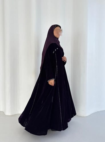 Z207-2 -عباية مخمل