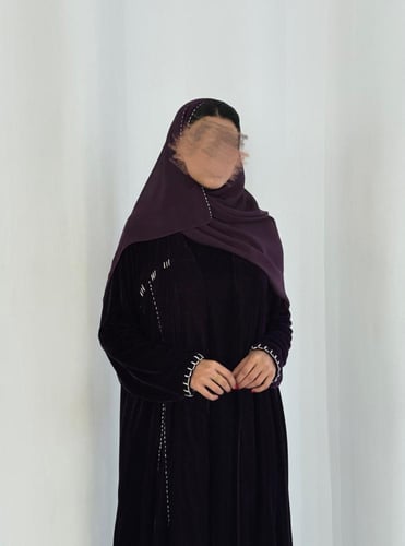 Z207-2 -عباية مخمل