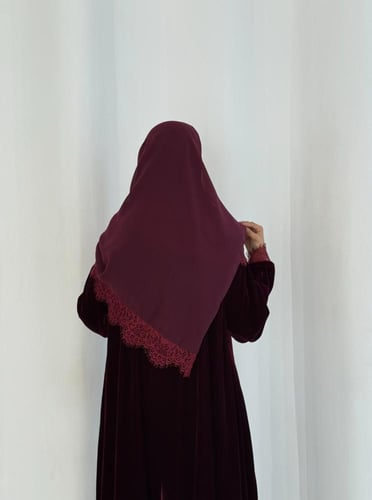 Z197-1-عباية مخمل