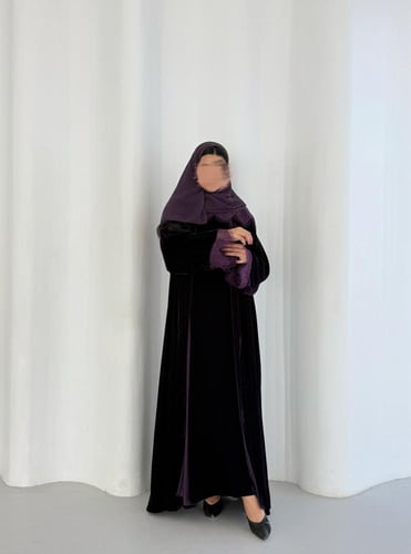 Z197-1-عباية مخمل