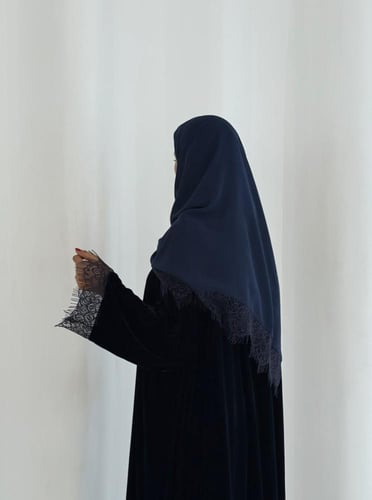 Z197-1-عباية مخمل