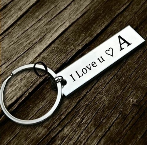 ميداليه مفاتيح بالاسم