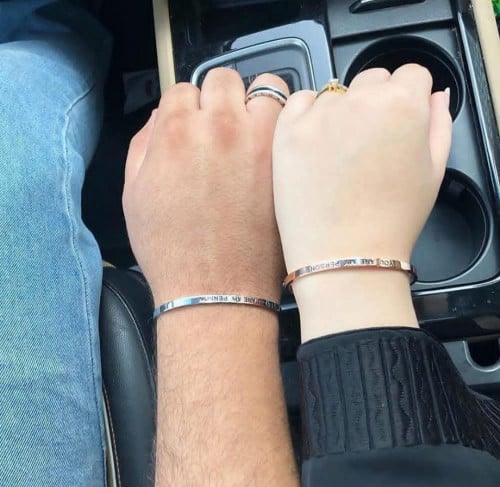 اسوارة بالاسم رجالي ونسائي تصميم حسب الطلب