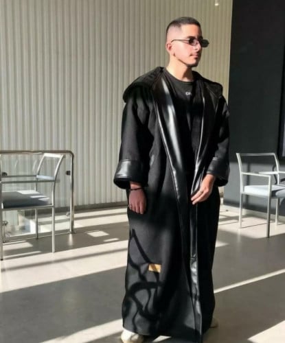 فروة قماش جوخ مع جلد على الاطراف