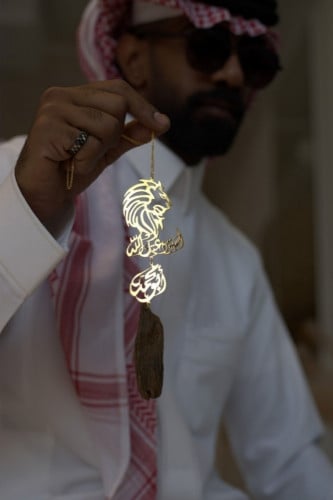 تعليقة الأسد و كسرة العود على طلبك