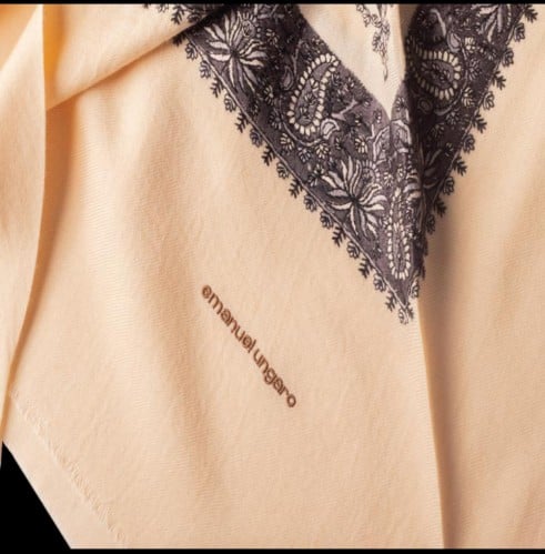 شال شتوي ايمانويل انقارو