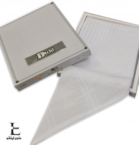 شماغ ديتشي ابيض F495