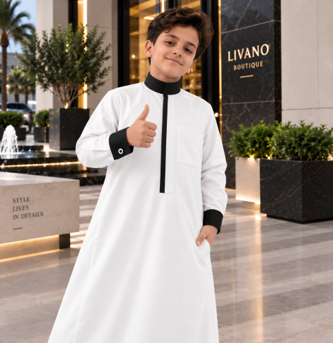 ثوب اطفال ابيض بخط اسود ياقة ساده موديل L110