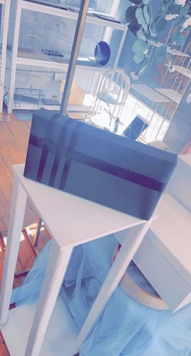 تغليف اسود + شريطة لطلبك