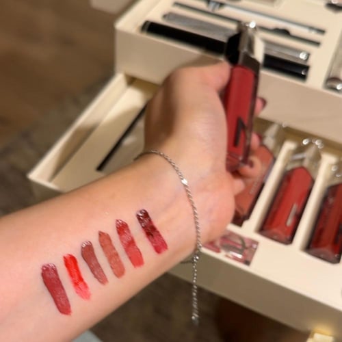 بوكس مكياج هارموني طقم متكامل 3ادروج