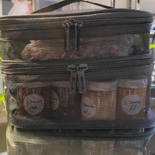 شنطة أعشاب للسفر