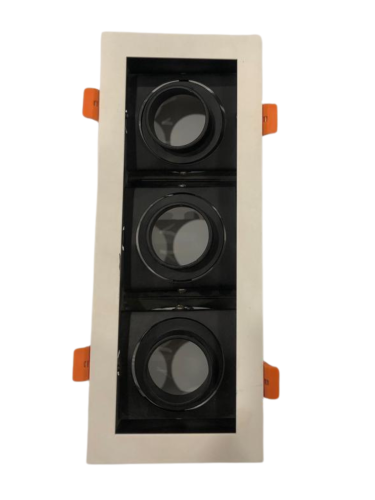 فريم سبوت لايت ثلاثي ابيض باسود المنيوم 7 سم