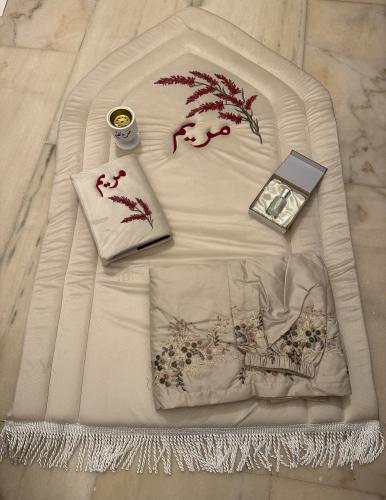 طقم لافندر سجادة و مصحف