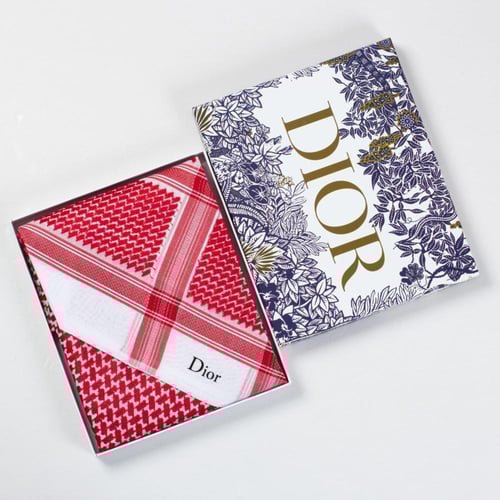 شماغ ديور كلاسيك إصدار 2025