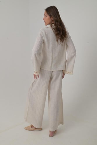 طقم بنطلون وبلوزة سكري