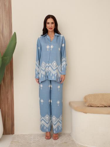 طقم ازرق بنطلون وقميص