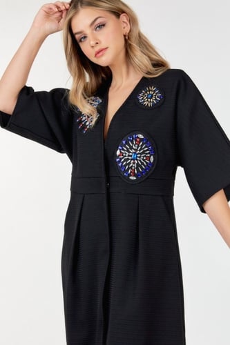 جاكيت فستان اسود مع فصوص