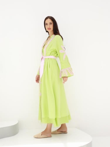 فستق كيمونو مع حزام