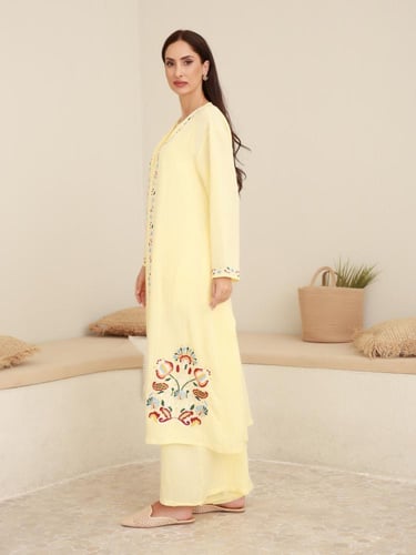 طقم اصفر ثلاث قطع