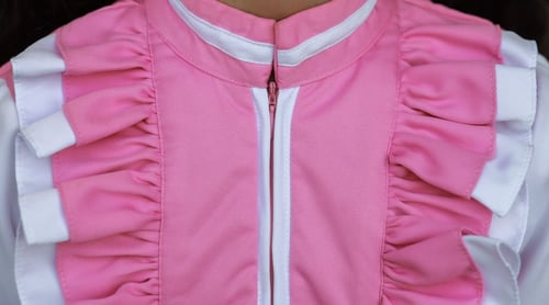 مريول مدرسي كامل بأكمام بيضاء