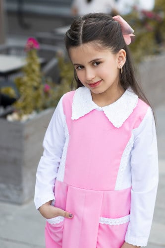 مريول ابتدائي- بتصميم مميز وكلف بيضاء