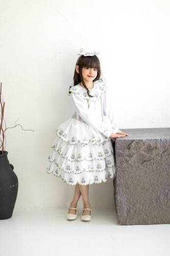 فستان باللون الأوف وايت _ فستان حور