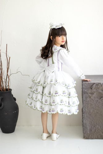 فستان باللون الأوف وايت _ فستان حور