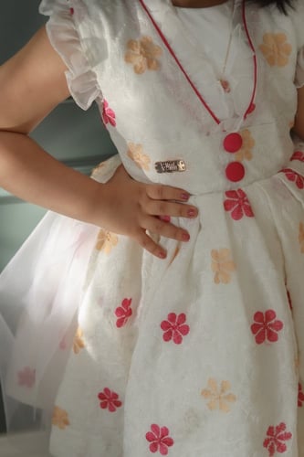 فستان أطفال مطرز باللون الفوشي والذهبي _ فساتين أط...