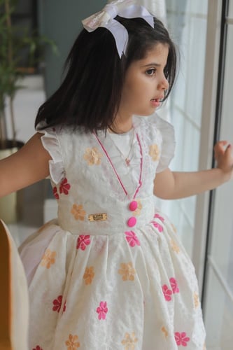 فستان أطفال مطرز باللون الفوشي والذهبي _ فساتين أط...