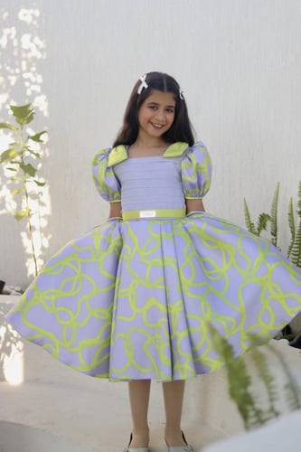 فستان رولا باللون الموف والفسفوري