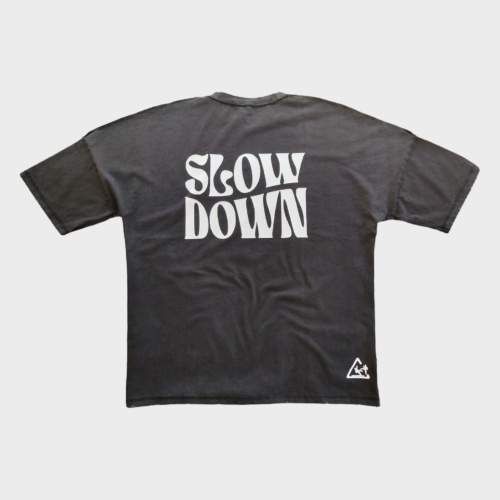 تيشيرت أوفر سايز قطن مغسول للجنسين بتصميم خاص. اهد...