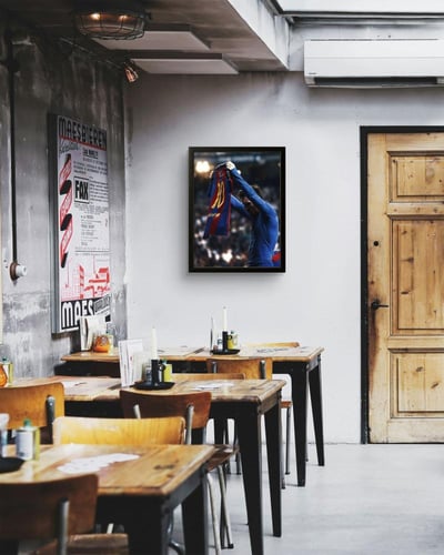 لوحة جدارية ليونيل ميسي - بطل العالم