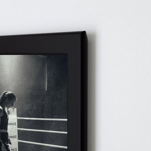 لوحة جدارية فنية الوحدة في الحلبة: لحظة تأمل برواز...