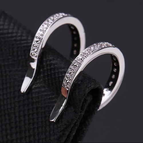 Ring without piercing zirconia