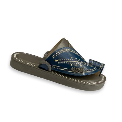 حذاء شرقي مطرز يدوي رمادي ع كحلي