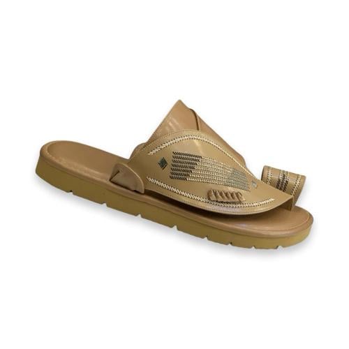 حذاء شرقي مطرز يدوي ارضيه بيج نقش خيطكلاسك