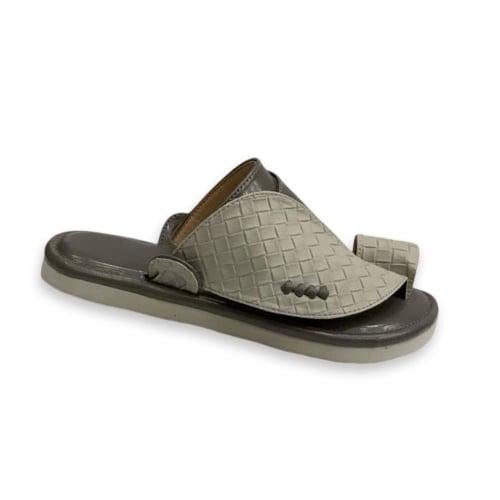 حذاء ولادي جلد كلاسك رصاصي ع بيج