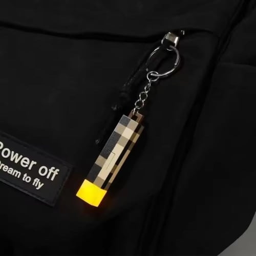 ميدالية مفاتيح شعلة ماينكرافت المضيئة